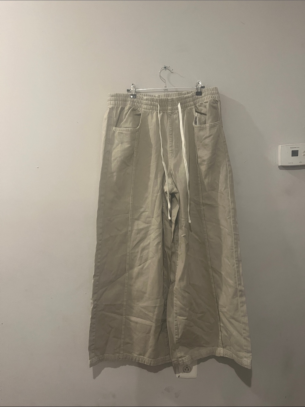 Universal Thread Men's Wide-Leg Drawstring Pants in Khaki